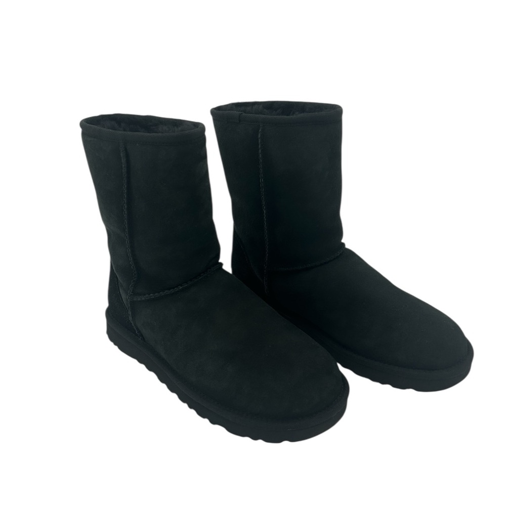 NWOT Ugg Classic Short II Black Boot Sz 8